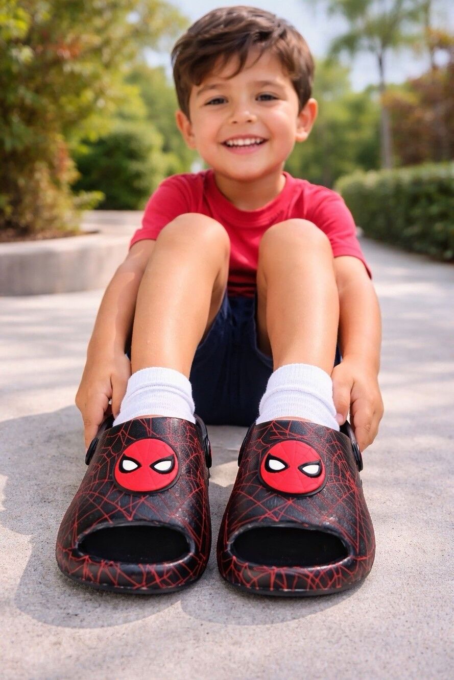Kids Spider-Man Clogs Sandals Size 1 Black Red Slip On Lightweight New